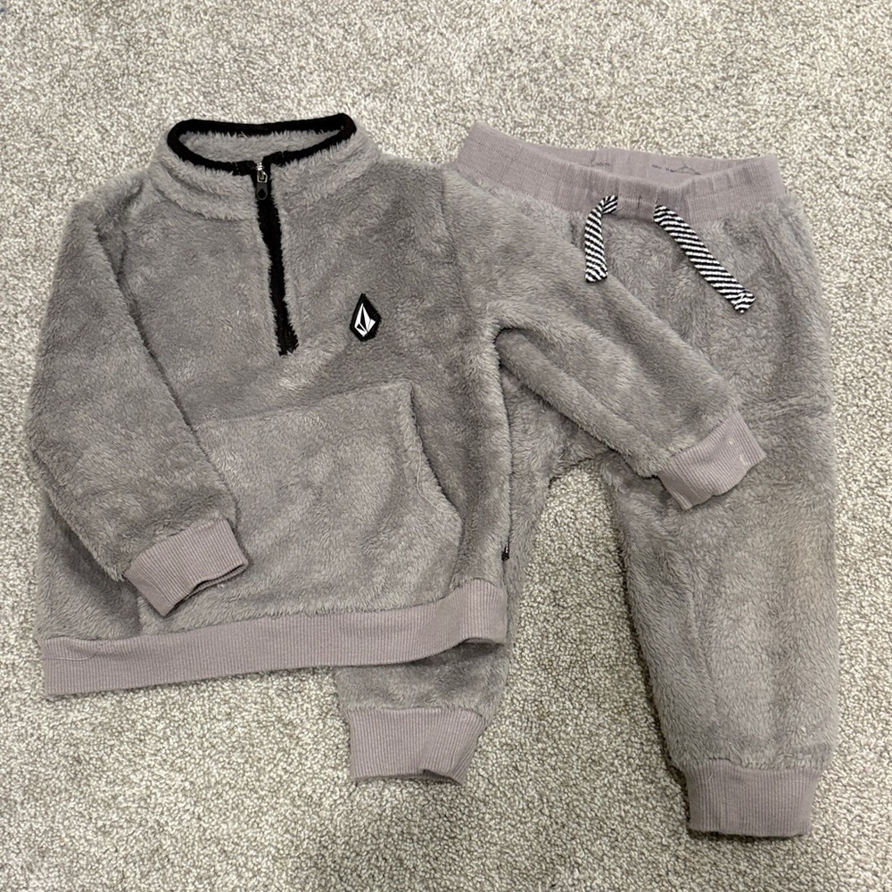 Volcom Kids Gray Fleece Jogger Set